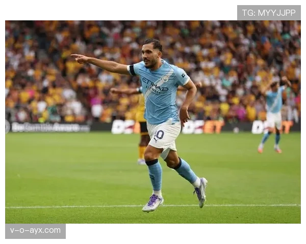 英超焦点战回顾：稳健强队稳扎稳打，冷门赛果引热议