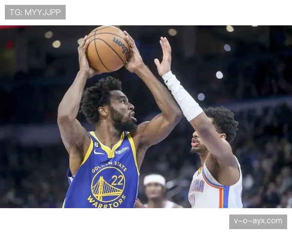 威金斯突破制造多次助攻提升勇士关键回合效率